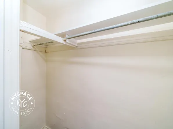 879 Lenox Road image 13 of 13