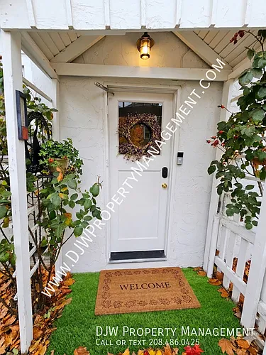 2119 Cleveland Blvd Photo 1