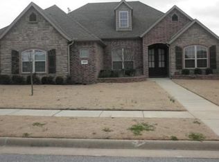 3829 E Breakstone Dr, Fayetteville, AR 72764