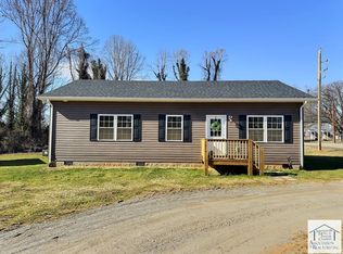 1616 Stultz Rd, Martinsville, VA 24112