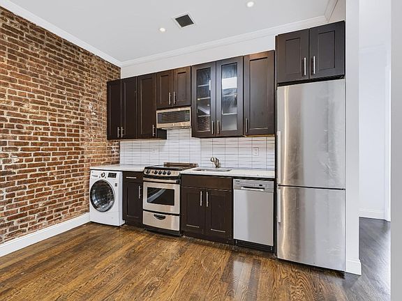 2nd image of 358 11th St APT 7