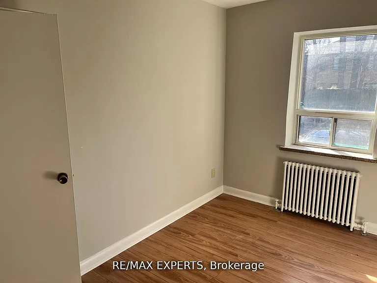 3261A Lake Shore Blvd W #102 — Photo 10