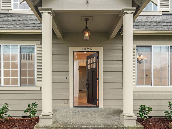 2nd image of 1425 Bobs Hollow Lane