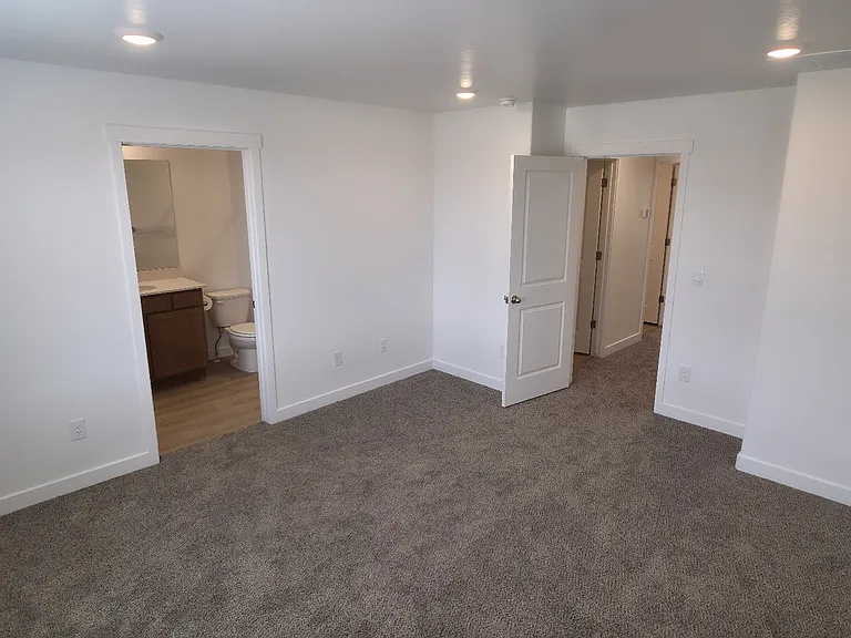 4335 N 325 E — Photo 22
