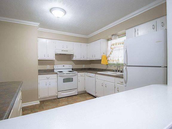 5th image of 108 Valentine Dr