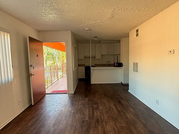 5th image of 187 E Cherry Ln #210