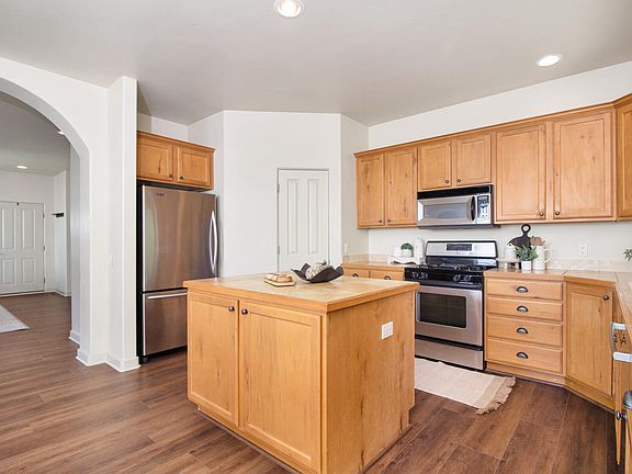 5th image of 951 Winter Fox Ln