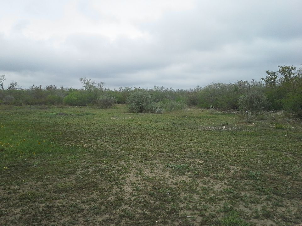 2nd image of 221 County Road 5720