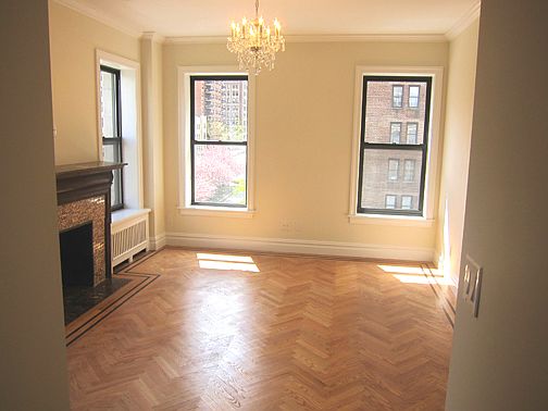 4th image of 1240 Park Ave APT 5F