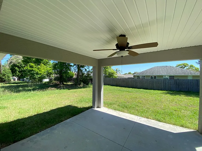 10121 SE 67th Ter — Photo 36