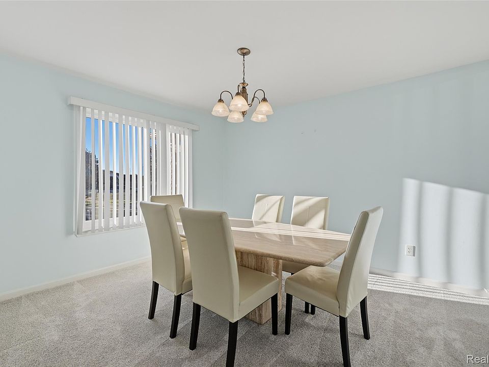 51343 Fantasia Dr, photo 14