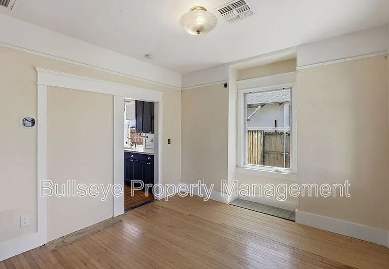 1238 E McKinley St — Photo 11