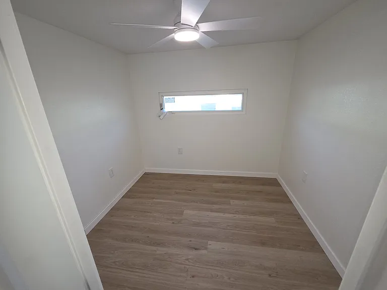 150 Old Englewood Rd #5 — Photo 12