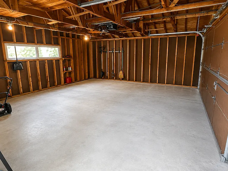 2418 Ione St — Photo 13