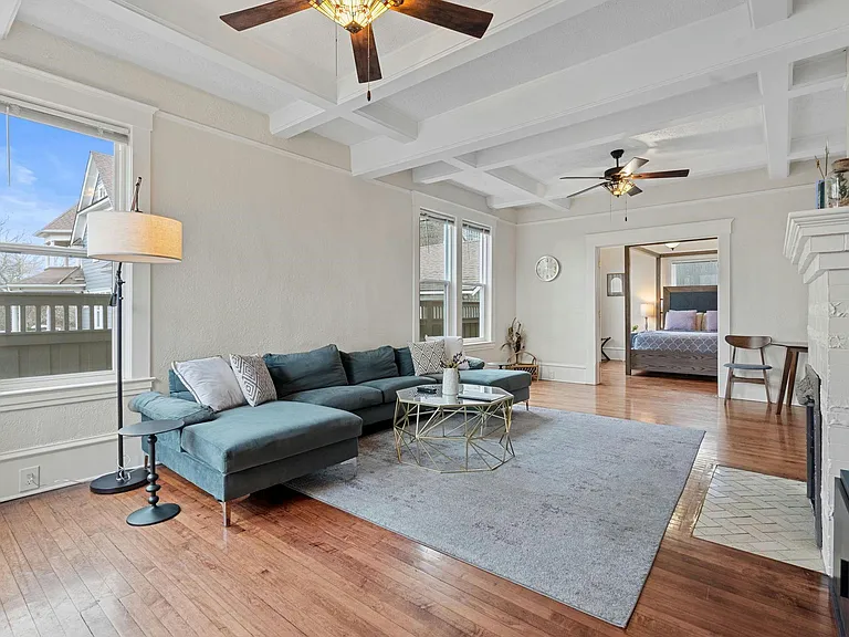 611 S Walnut St #1 — Photo 1