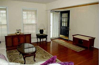 5th image of 902 Catoctin Cir NE