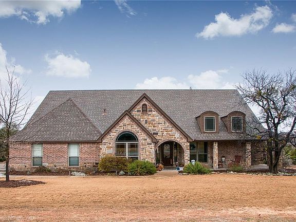 2nd image of 115 Harvestwood Ln