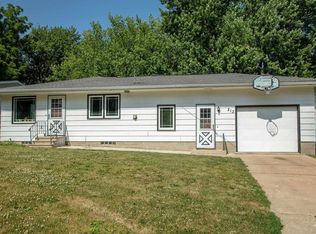 213 1st St, Parkersburg, IA 50665