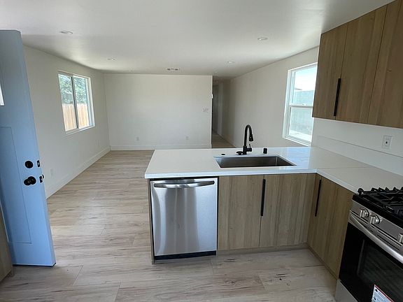 4th image of 4500 W Rosamond Blvd Space 13A