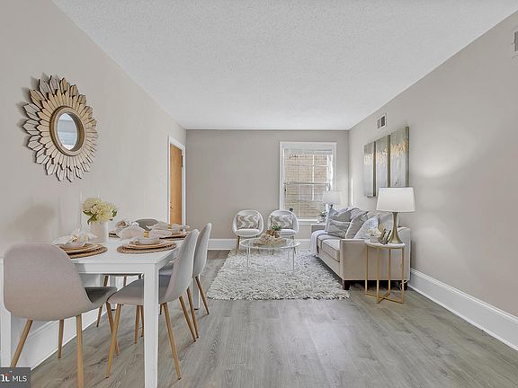 4th image of 2503 Arlington Blvd N #101B