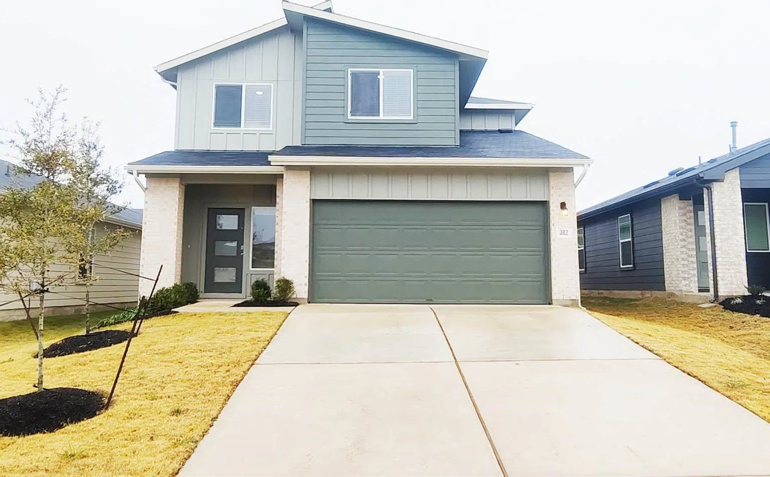 4 bed, 3.0 bath, 2042 sqft, $1,925 — Photo 3