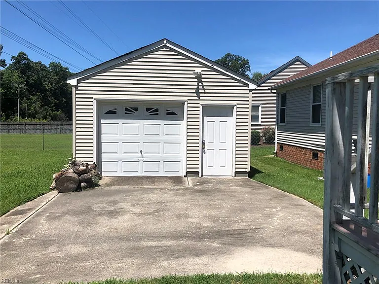 3773 Lilac Dr — Photo 9