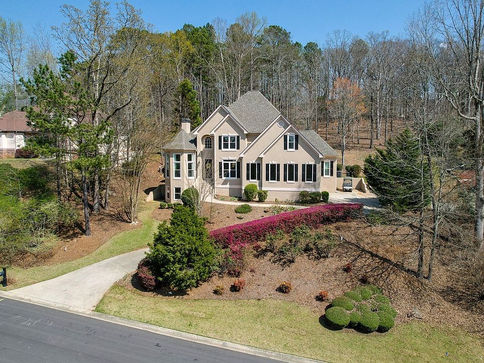 1st image of 132 Interlochen Dr