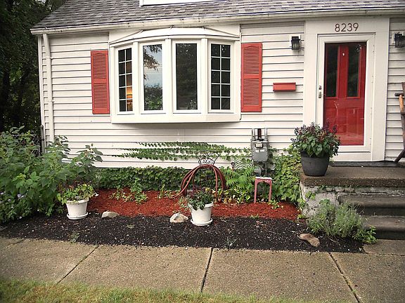 3rd image of 8239 Garbor Dr