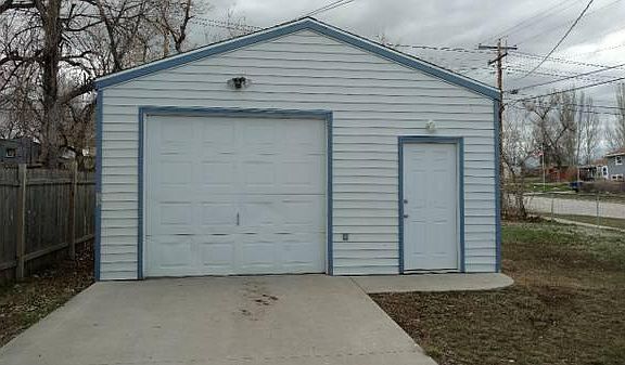 2nd image of 641 Lemmon Ave