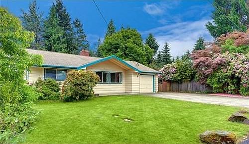 1st image of 315 NE 192nd St