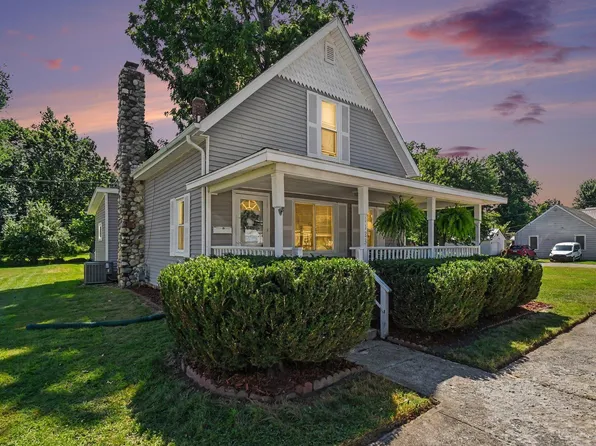 1123 Sycamore St, Plymouth, IN 46563