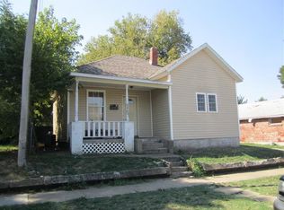 646 W Scott St, Springfield, MO 65802