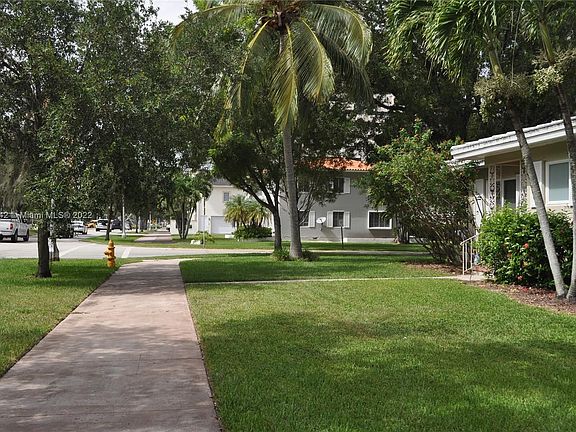 3rd image of 2701 Segovia St #1