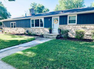 11 Clover Ct, Little Chute, WI 54140
