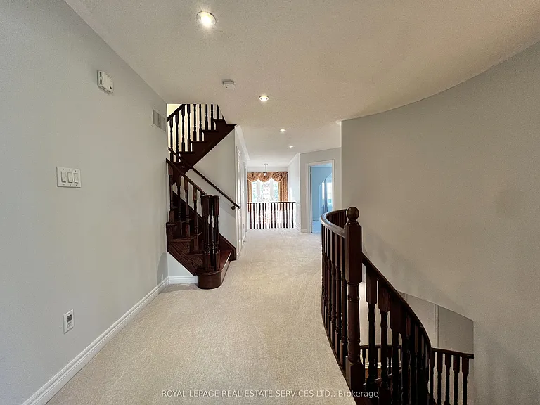 3306 Fox Run Cir — Photo 23