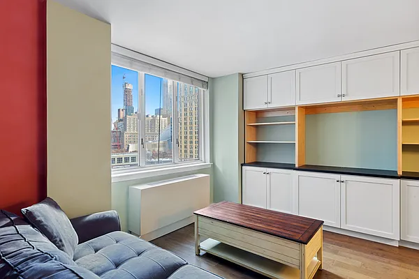 Rented by Corcoran | media 12