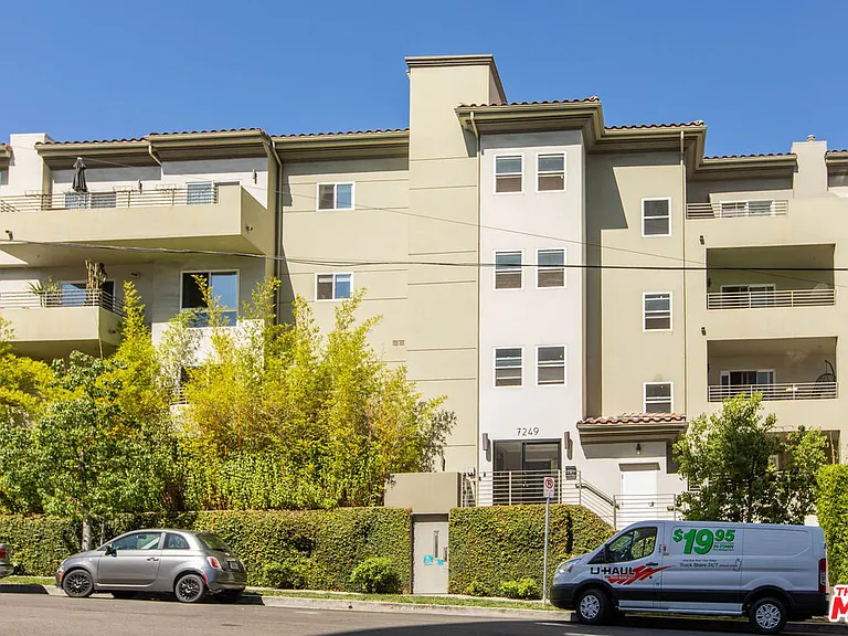 7249 Franklin Ave #201 — Photo 1