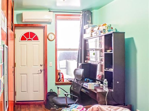 3rd image of 914 58th St #2B