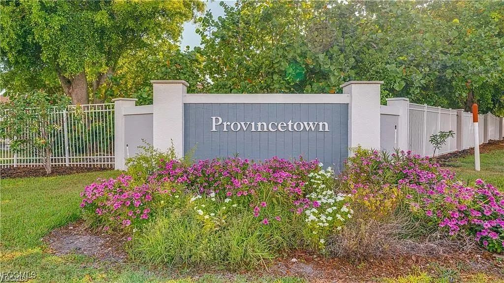 2 bed, 1.5 bath, 448 sqft, $1,250 — Photo 1