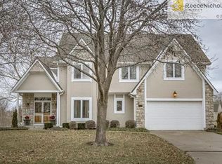 2312 NW Lookout Rdg, Lees Summit, MO 64081