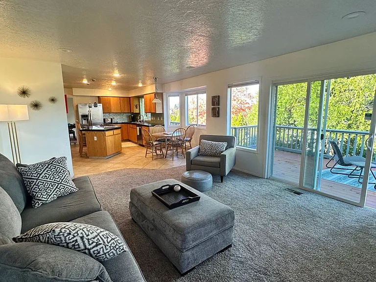 14441 NE Morris Ct — Photo 47