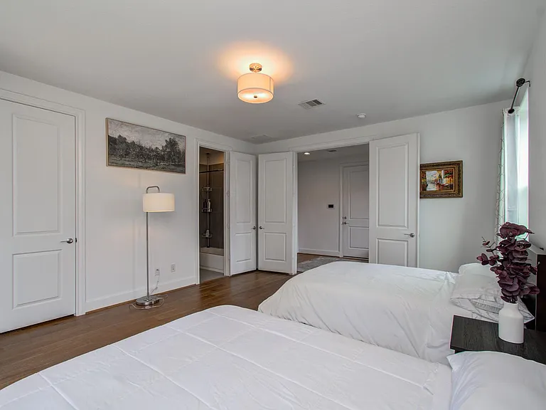 1512 Stuart St — Photo 27