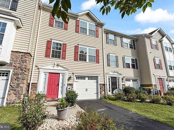 2nd image of 367 Latrobe Dr