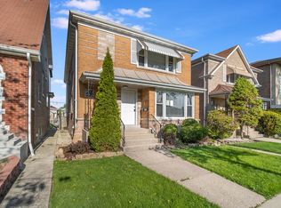 3642 Clarence Ave, Berwyn, IL 60402