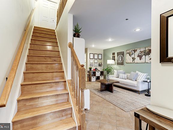 4th image of 11782 Rockaway Ln