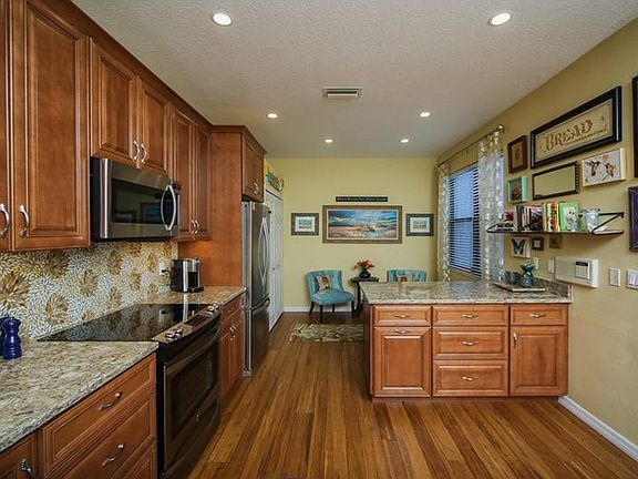 5th image of 4223 Moss Oak Pl
