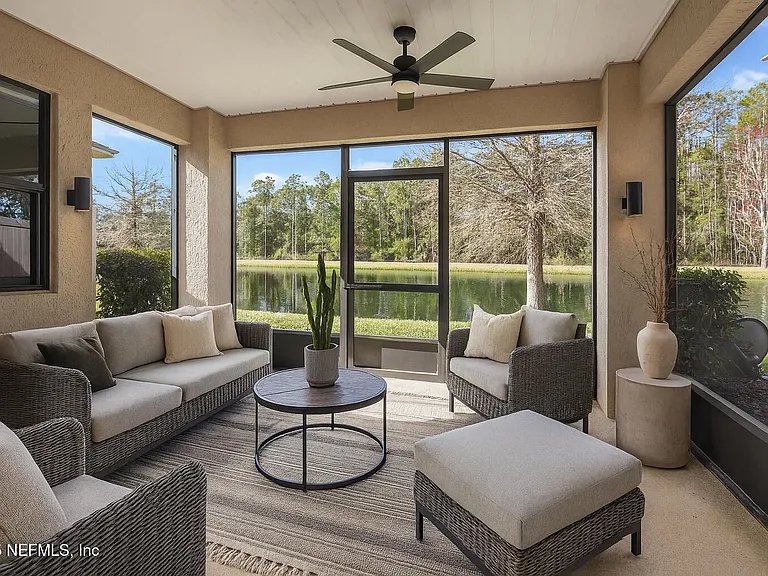 5973 Pavilion Dr — Photo 24