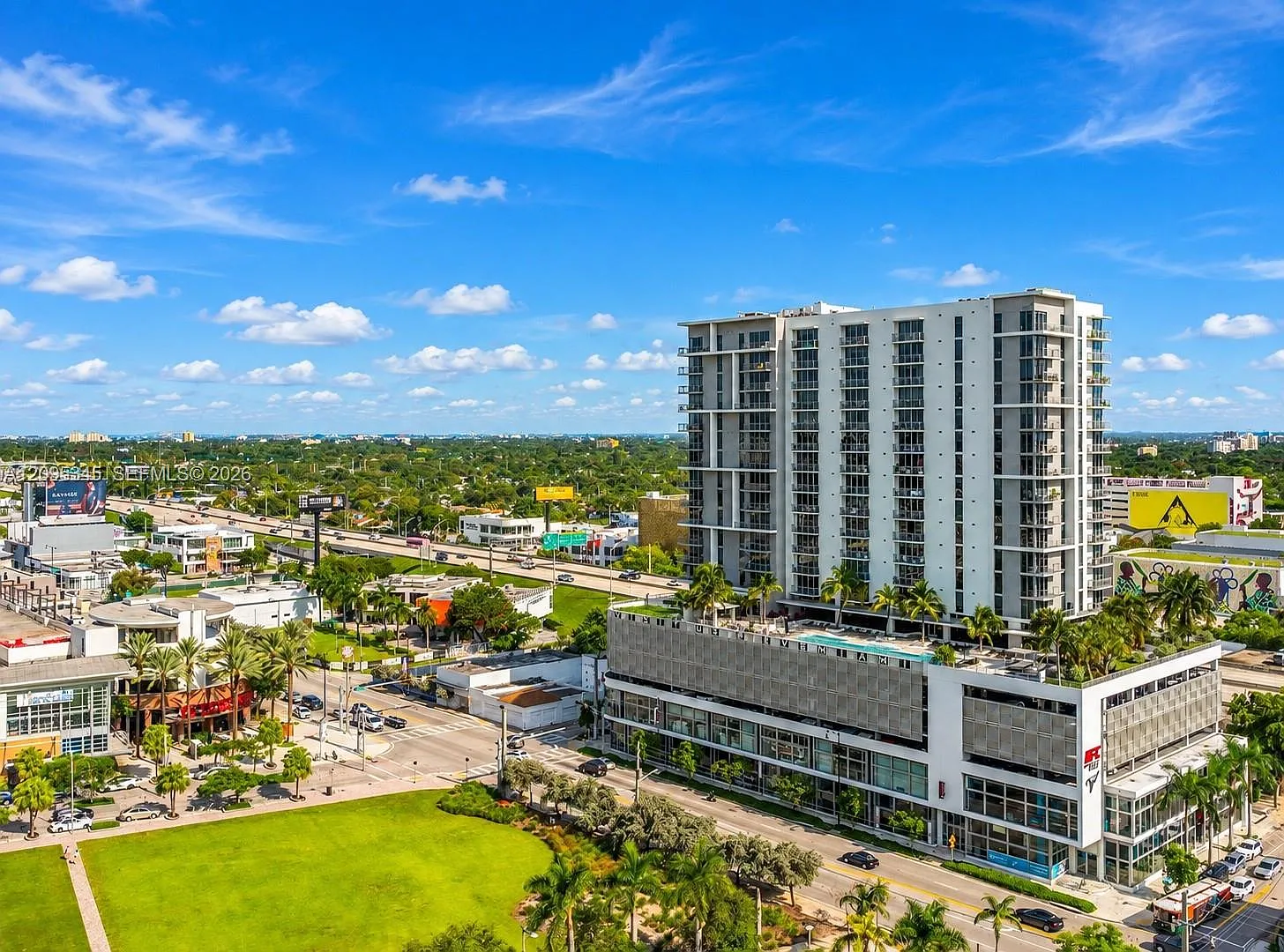 Two Midtown Miami Condo — Photo 1