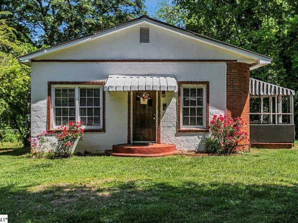 12 Savannah St, Greenville, SC 29617