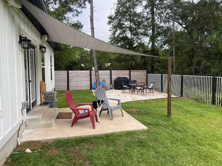726 Giese Ln — Photo 22